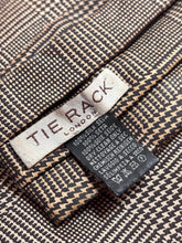 Lade das Bild in den Galerie-Viewer, Tie Rack London cravate ascot en soie beige marron Made in Italy
