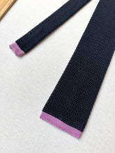 Afbeelding in Gallery-weergave laden, Cravate grise anthracite en tricot de soie Made in Italy
