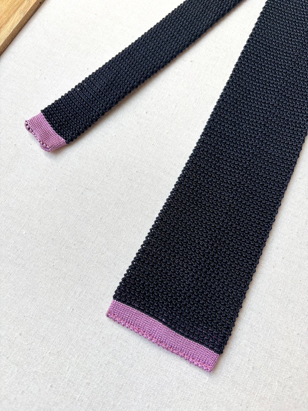 Cravate grise anthracite en tricot de soie Made in Italy