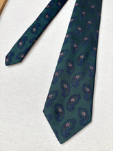Charger l'image dans la galerie, Francesco Smalto Paris X Charles Hill cravate verte paisley Made in England
