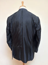 Carica l'immagine nel visualizzatore di Gallery, Blazer in lana a spina di pesce blu British House X Robert Noble 50
