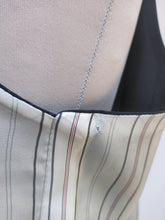 Carica l&#39;immagine nel visualizzatore di Gallery, Polo Ralph Lauren gilet de costume marine à rayures tennis en laine vierge 54
