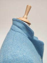 Charger l&#39;image dans la galerie, Phist blazer femme bleu ciel vintage en laine Harris Tweed 46
