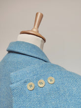 Charger l&#39;image dans la galerie, Phist blazer femme bleu ciel vintage en laine Harris Tweed 46
