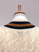 Lade das Bild in den Galerie-Viewer, St Michael pull cricket torsadé 100% laine vierge Made in UK Taille L
