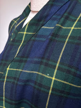 Charger l'image dans la galerie, Brummell robe de chambre tartan vintage à col châle en laine Made in France Taille 3 / M
