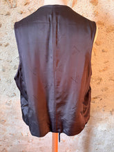 Lade das Bild in den Galerie-Viewer, Harris Tweed X Tom Rusborg gilet bleu à chevrons en pure laine 56
