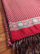 Načíst obrázek do prohlížeče Galerie, Frédérick Theak écharpe vintage double face paisley en laine et soie Made in England
