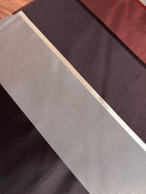 Charger l'image dans la galerie, A. Sulka &amp; Company foulard vintage en taffetas de soie
