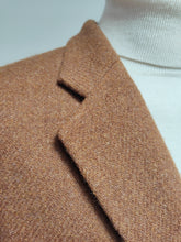 Carica l&#39;immagine nel visualizzatore di Gallery, Harris Tweed blazer vintage en tweed marron clair 54/56
