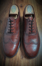 Afbeelding in Gallery-weergave laden, Carmina richelieus oxford en cuir de veau marron 6,5 UK / 40 FR
