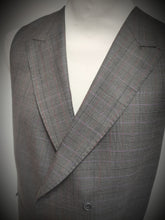 Afbeelding in Gallery-weergave laden, Charles Tyrwhitt gilet croisé Prince de Galles en laine 52
