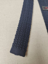 Charger l&#39;image dans la galerie, Ascot cravate tricot vintage marine 100% laine
