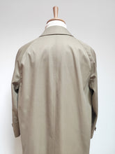 Afbeelding in Gallery-weergave laden, Aquascutum of London trench coat beige Aqua 5 100% coton Made in England L
