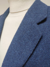 Carica l&#39;immagine nel visualizzatore di Gallery, Harris Tweed blazer vintage en tweed bleu 56 Made in France
