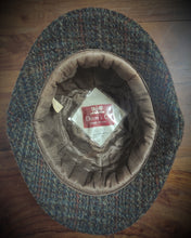 Carica l&#39;immagine nel visualizzatore di Gallery, Dunn &amp; Co X Harris Tweed chapeau pliant tweed ghillie 100% laine vierge 57
