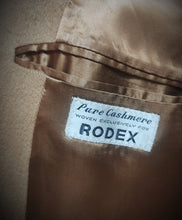 Charger l&#39;image dans la galerie, Rodex of London pardessus vintage beige camel 100% cachemire Made in England 50
