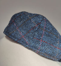 Carica l&#39;immagine nel visualizzatore di Gallery, Harris Tweed casquette plate en pure laine à carreaux L/59
