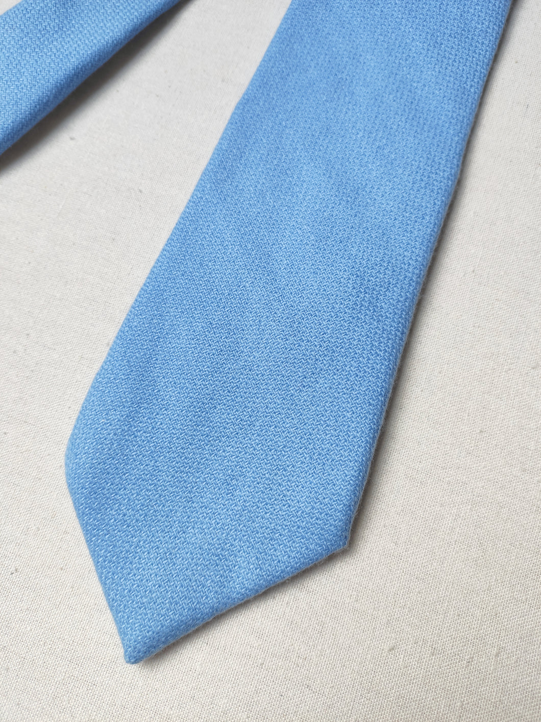 Christian Dior X Michael Drake cravate bleue en cachemire Made in England