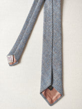 Afbeelding in Gallery-weergave laden, Cravate vintage en pure laine Shetland Made in England
