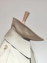 Carica l&#39;immagine nel visualizzatore di Gallery, Brooks Brothers trench-coat femme vintage beige Made in USA
