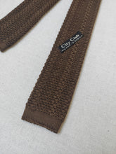 Carica l&#39;immagine nel visualizzatore di Gallery, City Club Milano cravate marron vintage en tricot de soie
