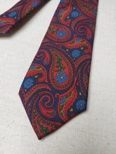 Carica l&#39;immagine nel visualizzatore di Gallery, Turnbull &amp; Asser cravate paisley en soie Made in England

