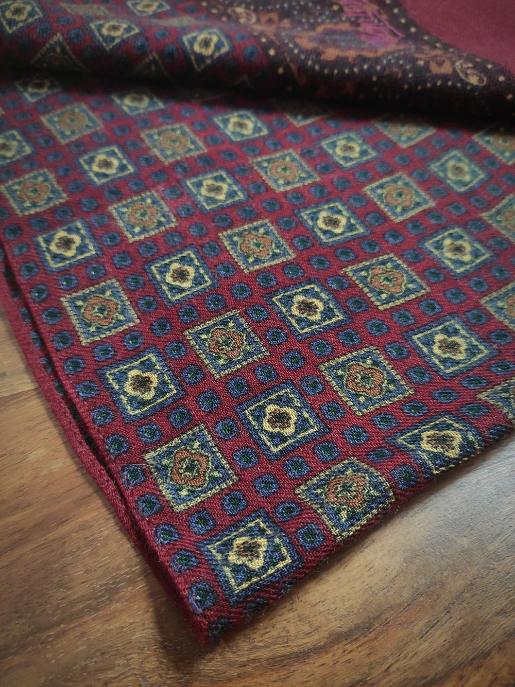 Bantam foulard rouge vintage imprimé 100% laine vierge Made in Italy