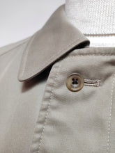 Afbeelding in Gallery-weergave laden, Aquascutum of London trench coat beige Aqua 5 100% coton Made in England L
