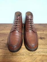 Carica l&#39;immagine nel visualizzatore di Gallery, Bowen bottines marrons en cuir texturé Made in England 6,5 UK / 40 FR
