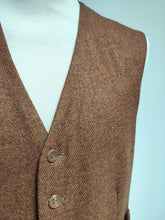 Afbeelding in Gallery-weergave laden, Gilet vintage marron orangé en laine et cachemire 52
