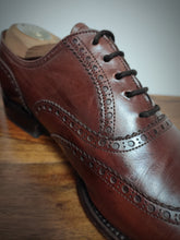 Afbeelding in Gallery-weergave laden, Carmina richelieus oxford en cuir de veau marron 6,5 UK / 40 FR
