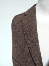 Charger l&#39;image dans la galerie, Harris Tweed X Carl Gross gilet marron chiné en pure laine vierge 54
