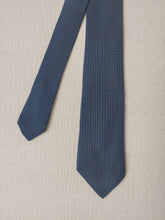 Charger l&#39;image dans la galerie, Rainbow Bordeaux cravate marine vintage en grenadine de soie Made in France
