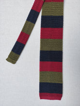 Afbeelding in Gallery-weergave laden, Andrew&#39;s Ties cravate vintage rayée en tricot de soie Made in Italy
