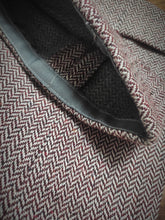 Charger l&#39;image dans la galerie, Suitsupply Soho pantalon bordeaux chevrons en laine et coton 48/M
