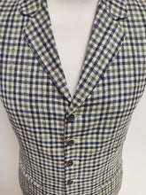 Charger l&#39;image dans la galerie, Suitsupply gilet de costume à carreaux en laine soie et lin XS
