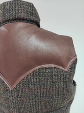 Afbeelding in Gallery-weergave laden, Rocky Mountain Feartherbed X Harris Tweed doudoune sans manches 42
