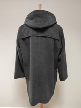 Afbeelding in Gallery-weergave laden, Burberry&#39;s duffle coat gris en laine et angora 42
