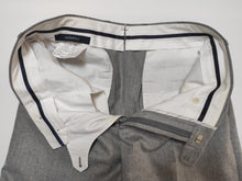 Afbeelding in Gallery-weergave laden, Suitsupply pantalon gris flanelle 100% laine 48/50
