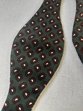 Carica l&#39;immagine nel visualizzatore di Gallery, Old England nœud papillon en soie Made in England
