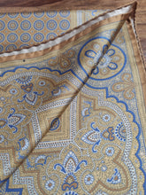Carica l&#39;immagine nel visualizzatore di Gallery, Pochette vintage pure soie à motif Made in Italy
