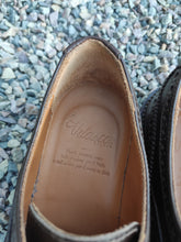 Afbeelding in Gallery-weergave laden, Velasca Milano derbies brogues  en cuir de veau lisse marron foncé 41 FR
