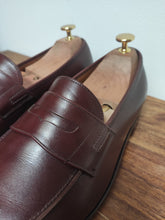 Afbeelding in Gallery-weergave laden, Crockett &amp; Jones mocassins burgundy Yale 8 UK/42 FR
