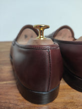 Carica l&#39;immagine nel visualizzatore di Gallery, Crockett &amp; Jones mocassins burgundy Yale 8 UK/42 FR
