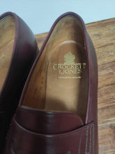 Carica l&#39;immagine nel visualizzatore di Gallery, Crockett &amp; Jones mocassins burgundy Yale 8 UK/42 FR
