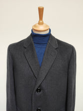 Charger l&#39;image dans la galerie, Chester Barrie X Old England pardessus vintage pure laine Made in England
