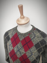 Charger l&#39;image dans la galerie, MC George pull en pure laine Shetland Made in Scotland L
