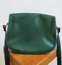 Carica l&#39;immagine nel visualizzatore di Gallery, Longchamp vintage sac à bandoulière en cuir de veau foulonné 80&#39;S
