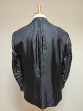 Afbeelding in Gallery-weergave laden, Costume croisé vintage en pure laine vierge Prince de Galles 56 Made in France
